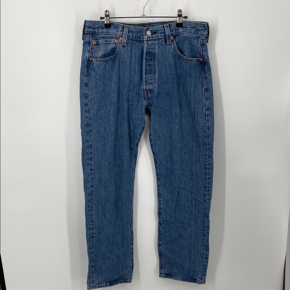 Levi's Straight Men’s Jeans - Medium Blue Denim